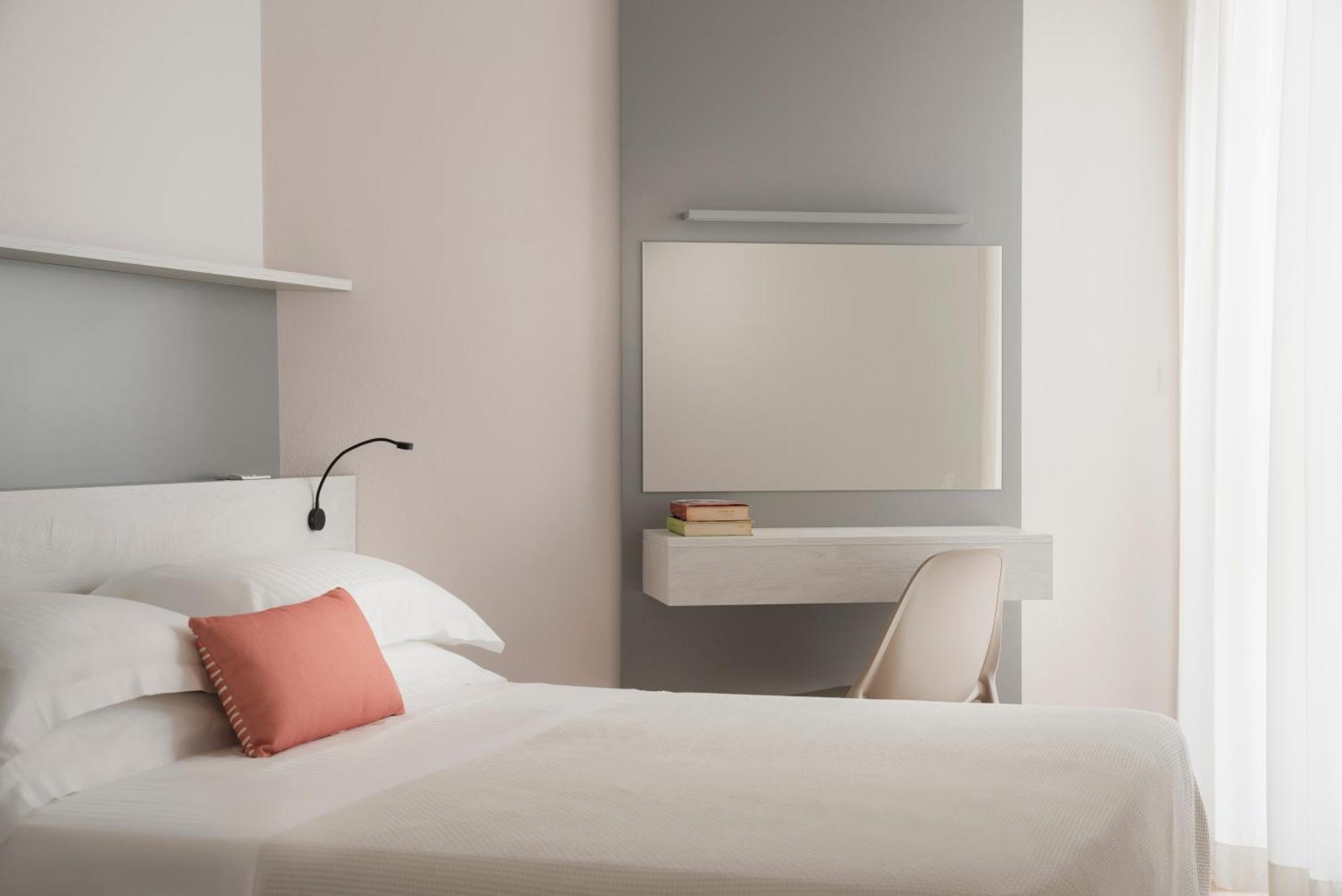 צ'סנטיקו Hotel Roxy & Beach מראה חיצוני תמונה