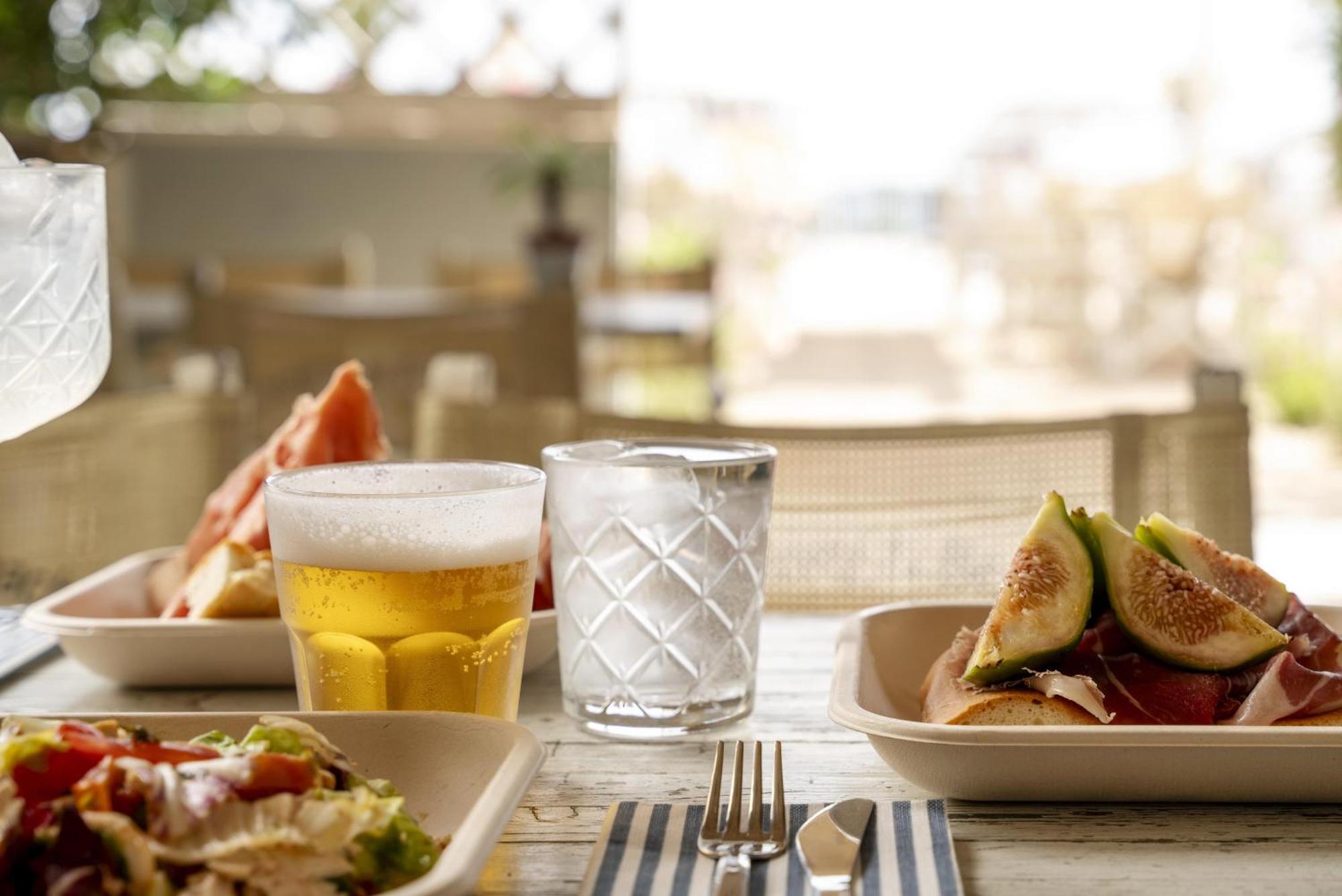 צ'סנטיקו Hotel Roxy & Beach מראה חיצוני תמונה